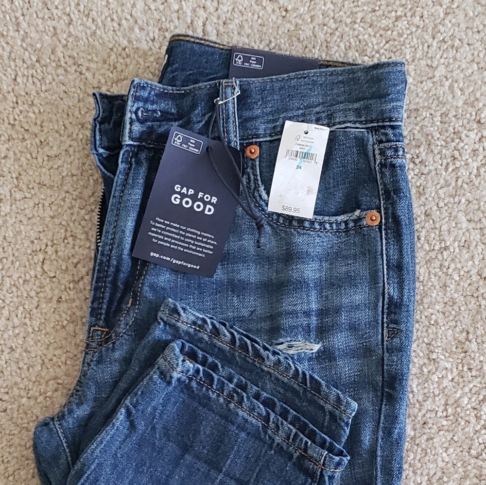 GAP Brand New Distressed Jeans - Picture 3 of 7